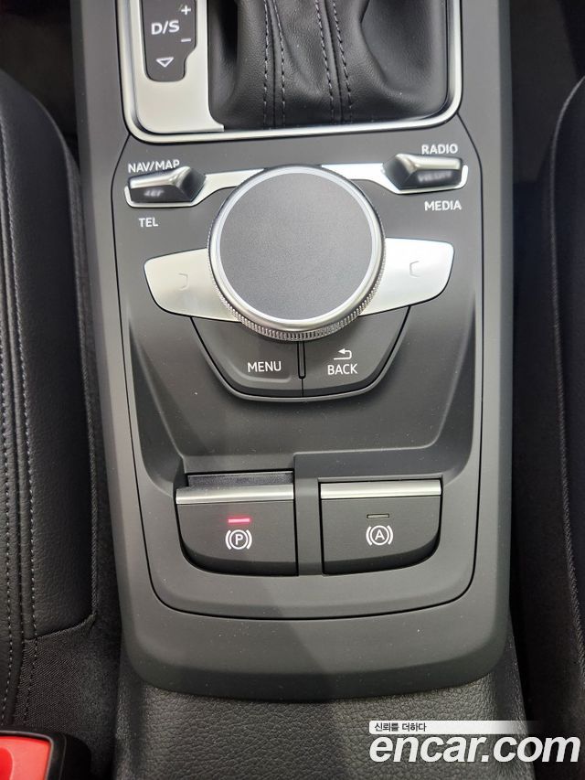 Audi Q2 35 TDI Premium