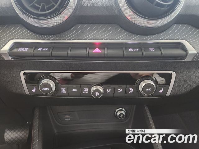 Audi Q2 35 TDI Premium