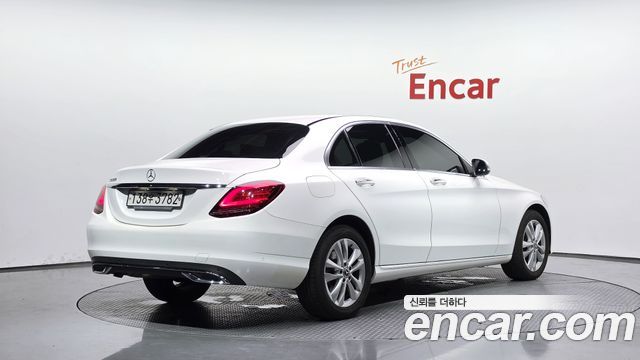 Mercedes-Benz C-Class C200 Avantgarde