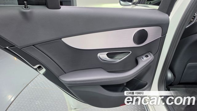 Mercedes-Benz C-Class C200 Avantgarde