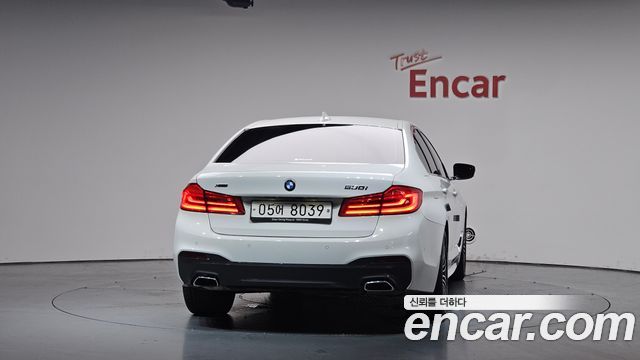BMW 5-Series 530i xDrive M Sport Package Plus