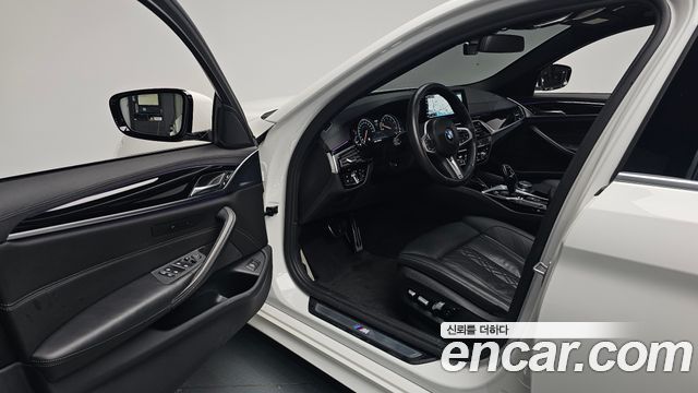BMW 5-Series 530i xDrive M Sport Package Plus