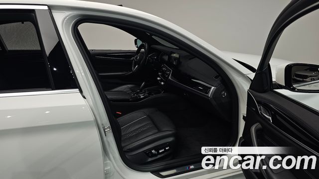 BMW 5-Series 530i xDrive M Sport Package Plus