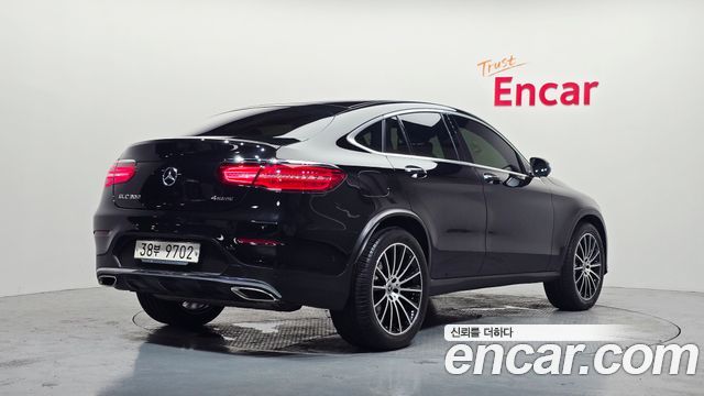 Mercedes-Benz GLC-Class GLC300 4MATIC AMG Line Coupe