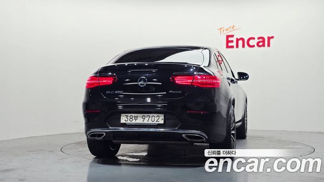 Mercedes-Benz GLC-Class GLC300 4MATIC AMG Line Coupe