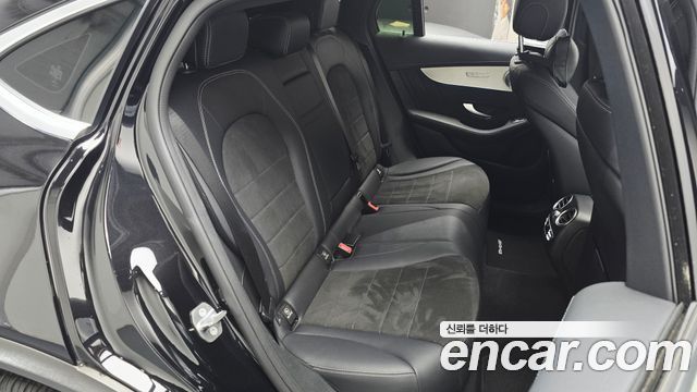 Mercedes-Benz GLC-Class GLC300 4MATIC AMG Line Coupe