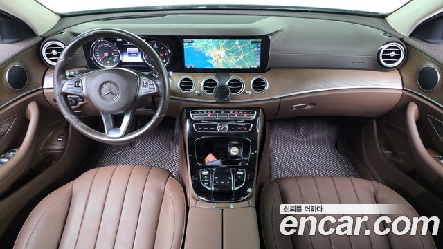 Mercedes-Benz E-Class E220d 4MATIC Exclusive