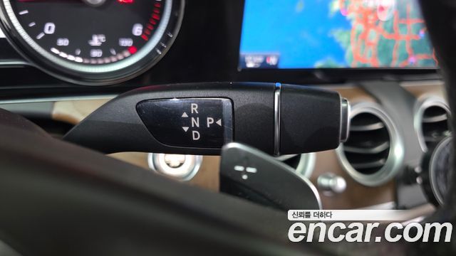 Mercedes-Benz E-Class E220d 4MATIC Exclusive