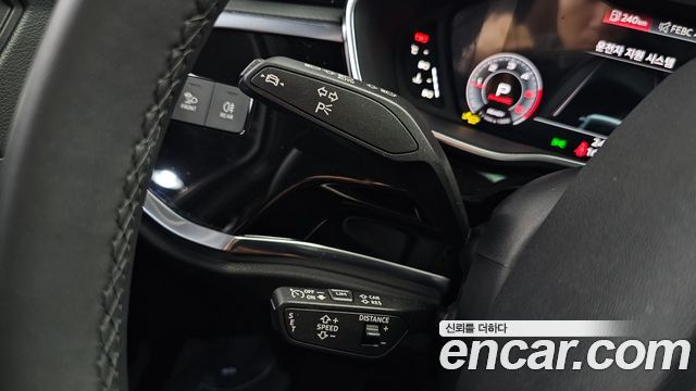 Audi Q3 35 TDI Premium
