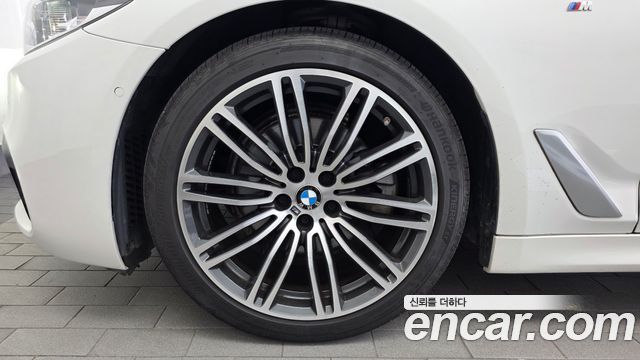 BMW 5-Series 520d M Sport Package Plus
