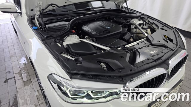 BMW 5-Series 520d M Sport Package Plus