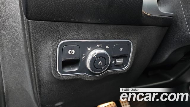 Mercedes-Benz GLB-Class GLB250 4MATIC