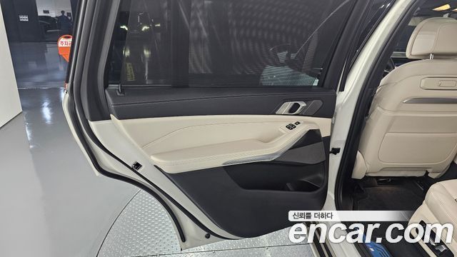 BMW X7 xDrive 40i M Sport 6STR