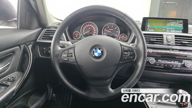 BMW 3-Series 320d
