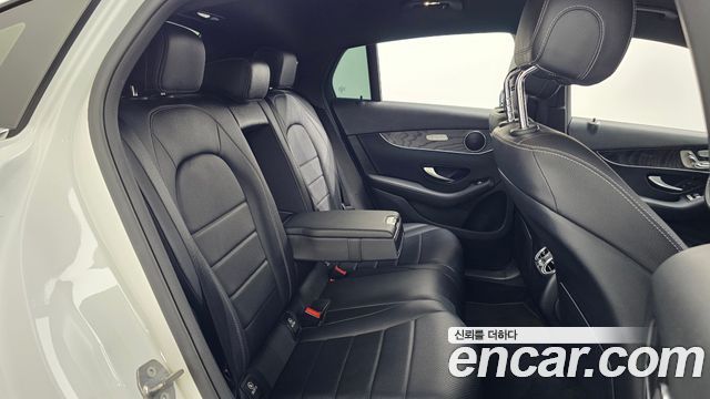 Mercedes-Benz GLC-Class GCL300 4MATIC Coupe