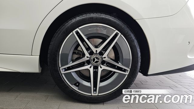 Mercedes-Benz C-Class C200 AMG Line