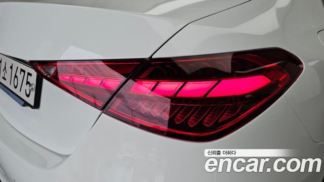 Mercedes-Benz C-Class C200 AMG Line