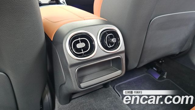Mercedes-Benz C-Class C200 AMG Line