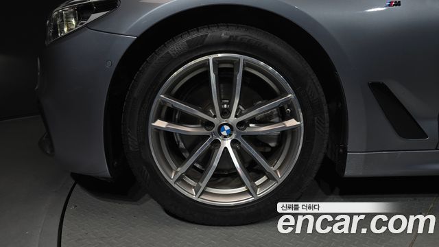 BMW 5-Series 520d M Sport Package Plus