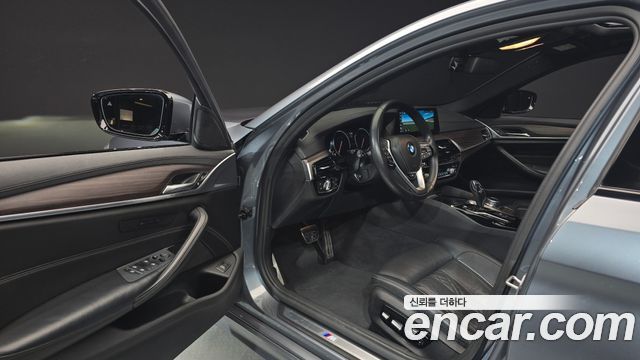 BMW 5-Series 520d M Sport Package Plus