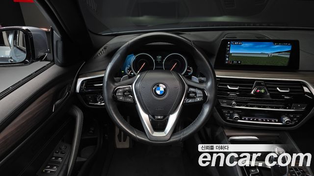 BMW 5-Series 520d M Sport Package Plus