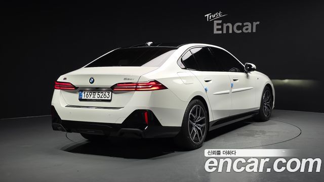 BMW 5-Series 520i M Sport