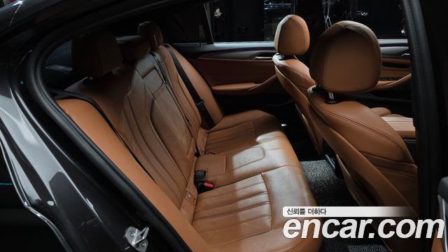 BMW 5-Series 530i M Sport Package