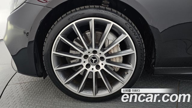 Mercedes-Benz E-Class E350 4MATIC AMG Line