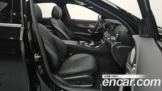 Mercedes-Benz E-Class E350 4MATIC AMG Line