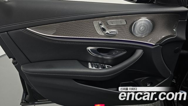 Mercedes-Benz E-Class E350 4MATIC AMG Line