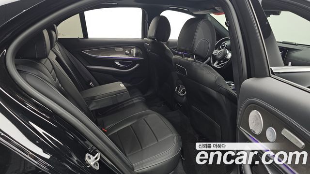 Mercedes-Benz E-Class E350 4MATIC AMG Line