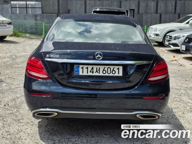 Mercedes-Benz E-Class E300 Avantgarde