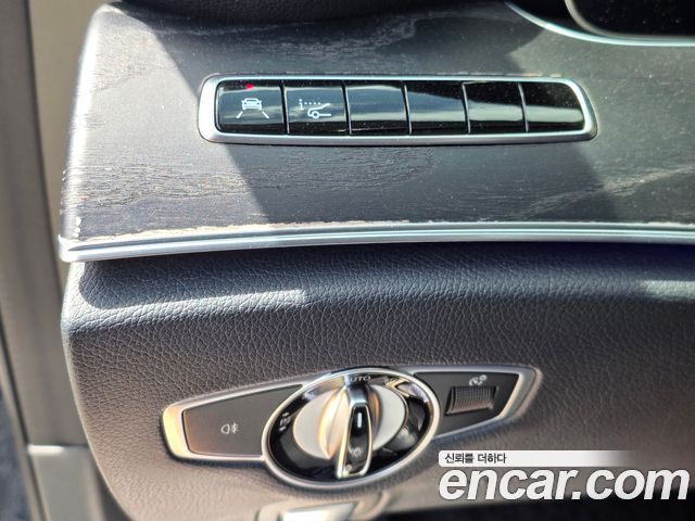 Mercedes-Benz E-Class E300 Avantgarde