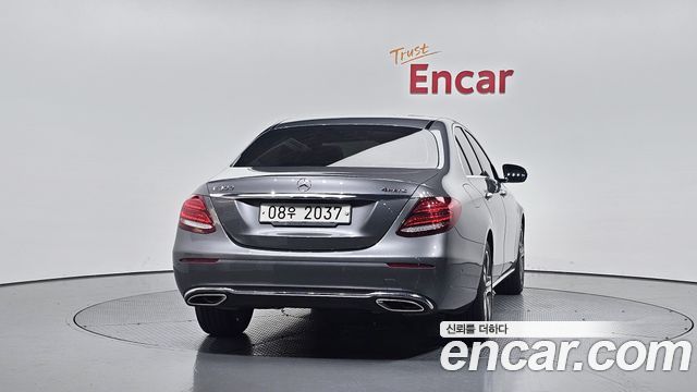 Mercedes-Benz E-Class E300 4MATIC AV Intelligent Drive