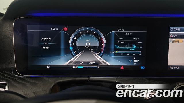 Mercedes-Benz E-Class E300 4MATIC AV Intelligent Drive