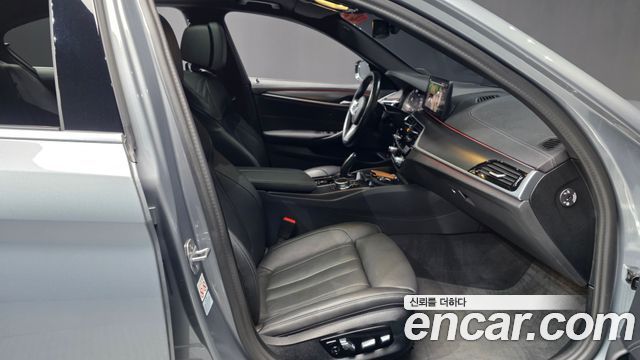 BMW 5-Series 520i M Sport