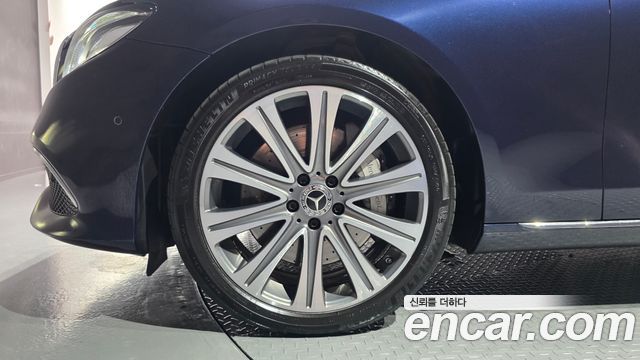 Mercedes-Benz E-Class E450 4MATIC Exclusive