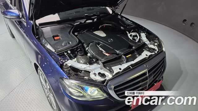 Mercedes-Benz E-Class E450 4MATIC Exclusive