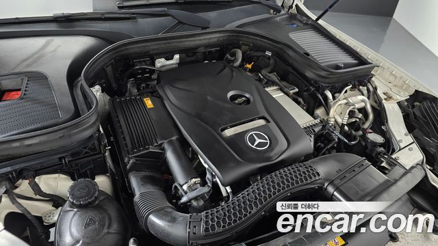 Mercedes-Benz GLC-Class GCL300 4MATIC Coupe