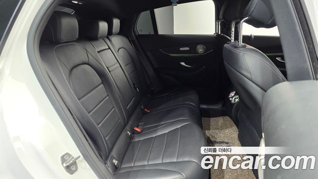 Mercedes-Benz GLC-Class GCL300 4MATIC Coupe