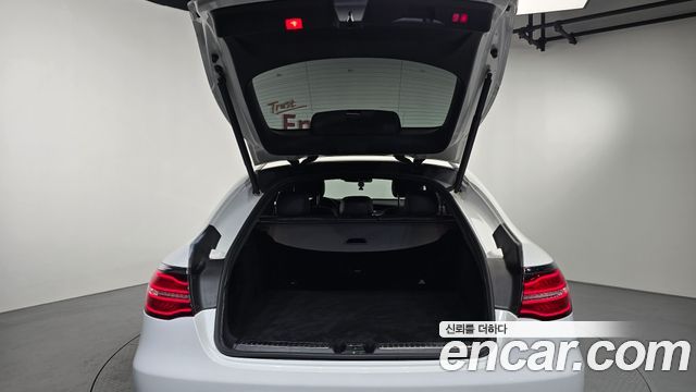 Mercedes-Benz GLC-Class GCL300 4MATIC Coupe