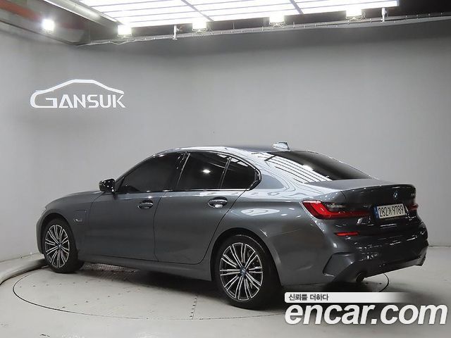 BMW 3-Series 320e M Sports