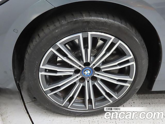 BMW 3-Series 320e M Sports