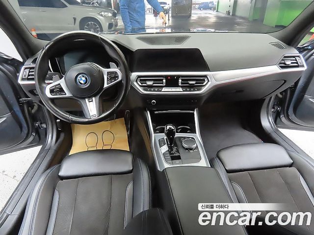 BMW 3-Series 320e M Sports