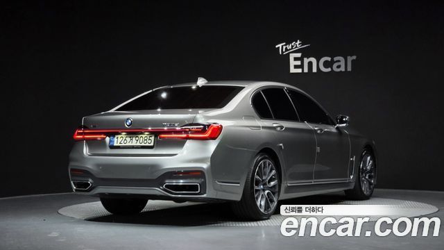 BMW 7-Series 730d xDrive M Sport