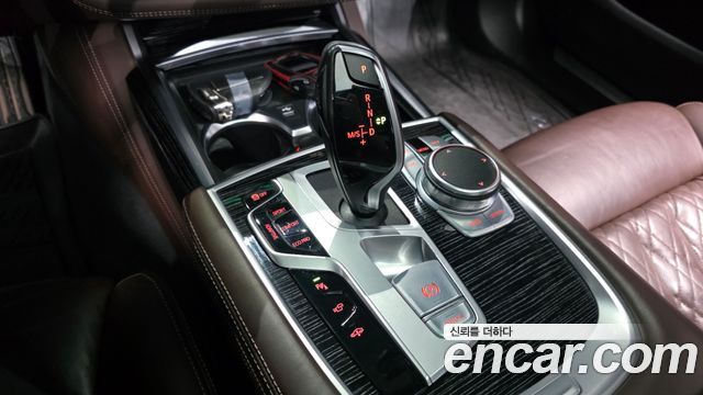 BMW 7-Series 730d xDrive M Sport