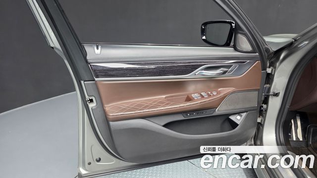 BMW 7-Series 730d xDrive M Sport