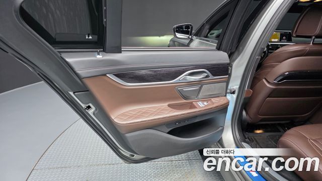 BMW 7-Series 730d xDrive M Sport