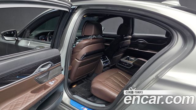 BMW 7-Series 730d xDrive M Sport
