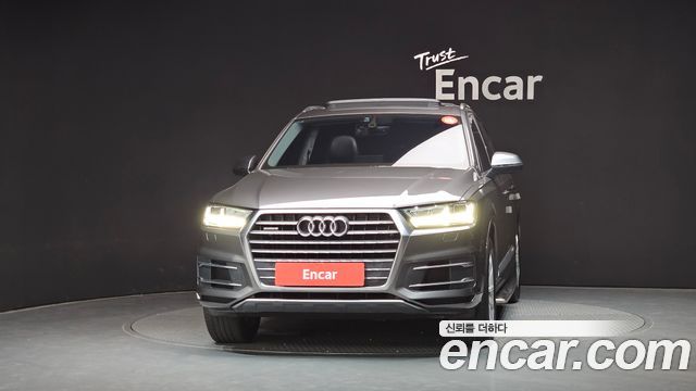 Audi Q7 45 TFSI Quattro